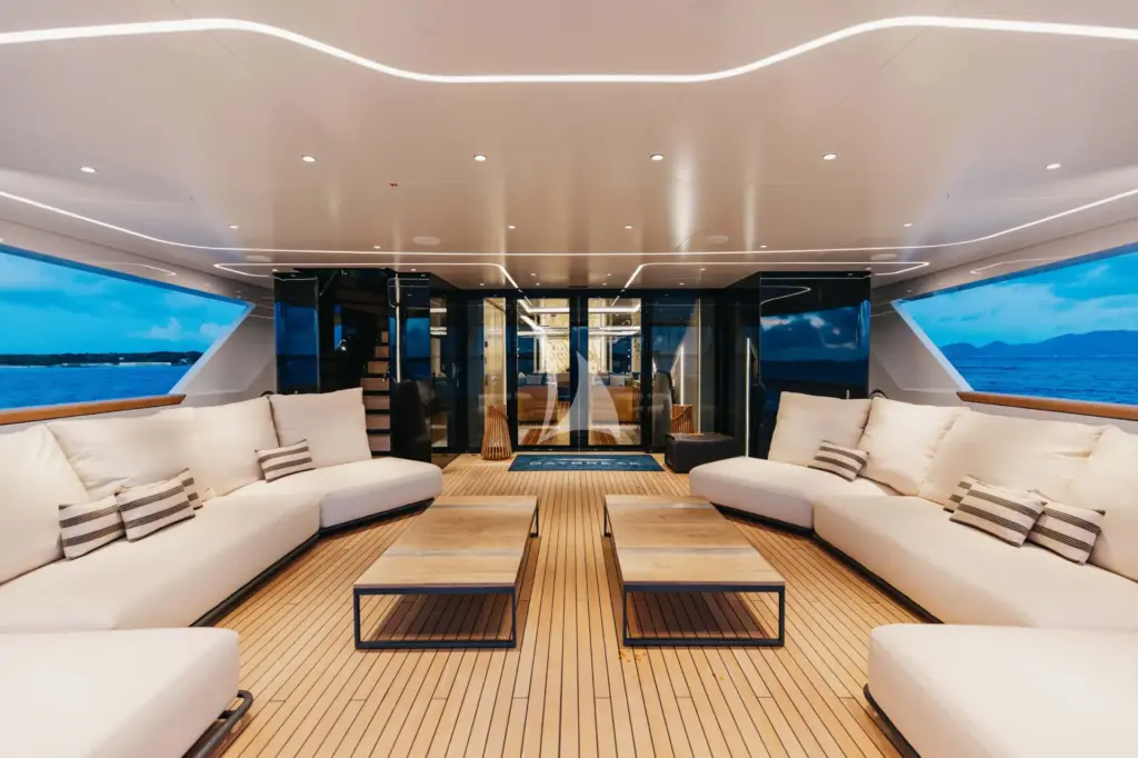 DAYBREAK - Main Deck Aft Seating