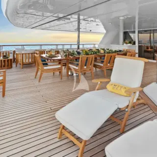 Bridge Deck Aft
