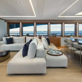 Main Deck - Salon