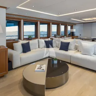 Main Deck - Salon