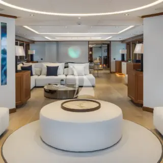Main Deck - Salon
