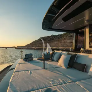 Sundeck Forward