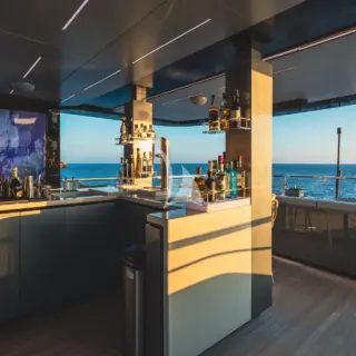 Sundeck Bar
