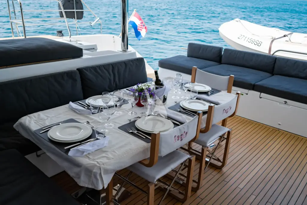 AEGIR main deck aft dining table