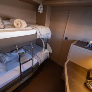 AEGIR bunk bed cabin