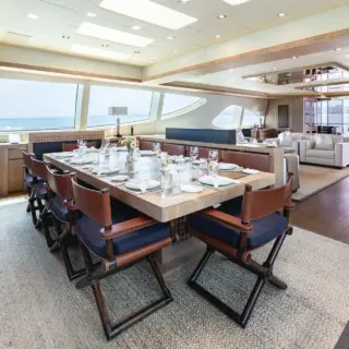 Main deck lounge dining