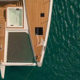 Deck Jacuzzi