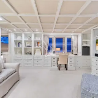 Primary Cabin - Lounge/Office