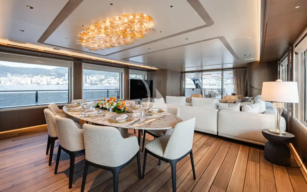 SERENISSIMA I - Main salon 