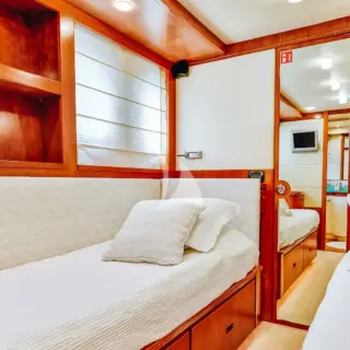 SEA LADY Twin cabin