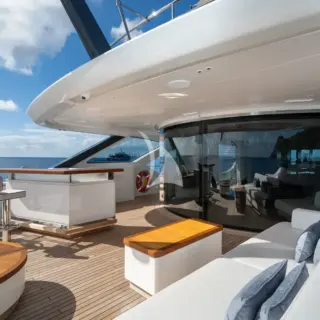 Main Deck Aft Bar