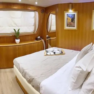 Double Suite (main deck)