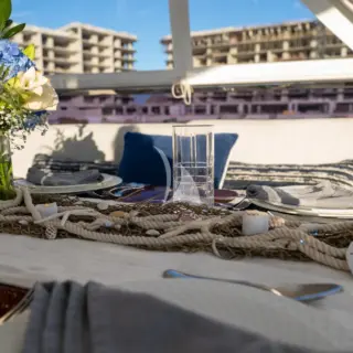 PILOT LOUNGE - Image 14
