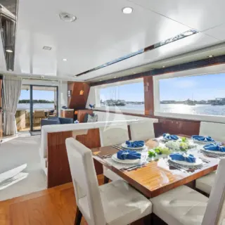 PILOT LOUNGE - Image 19