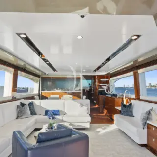 PILOT LOUNGE - Image 17