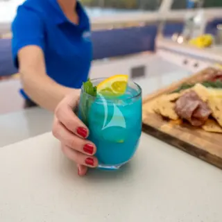 PILOT LOUNGE - Image 22