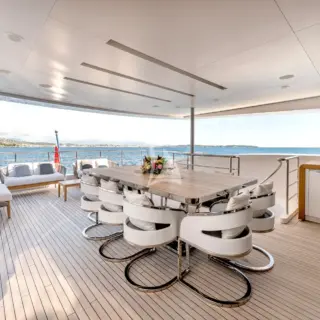 UPPER DECK DINING ARRANGEMENT 2