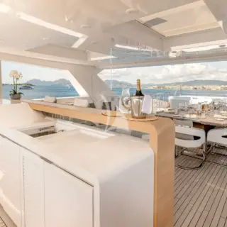 SUNDECK BAR