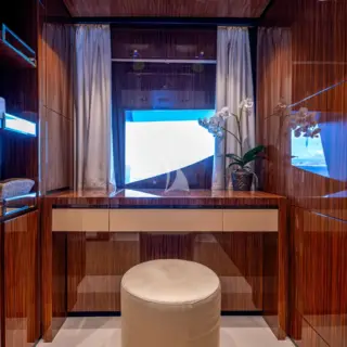 MAIN DECK OWNER SUITE