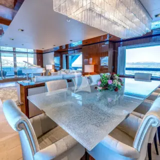 MAIN DECK DINING ARRANGEMENT 1