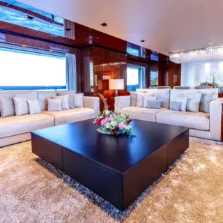 MAIN DECK LOUNGE