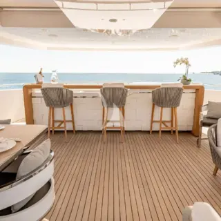 SUNDECK BAR 2