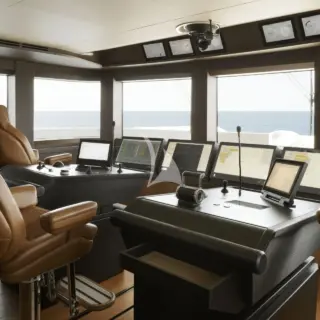 AMIKA - Wheelhouse, upper deck