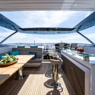 HIGH ENERGY flybridge bar and table