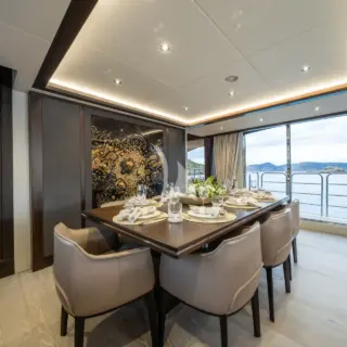 HIGH ENERGY dining table