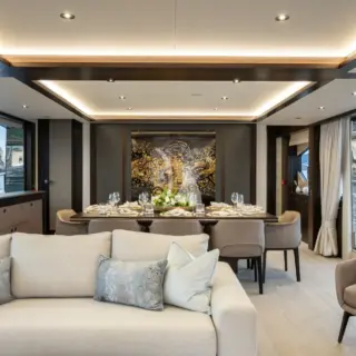 HIGH ENERGY dining area