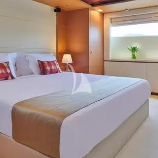 KINTARO - VIP cabin on main deck