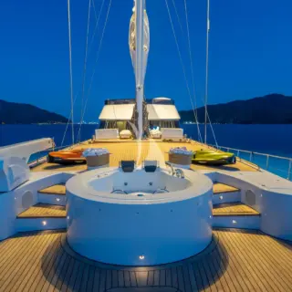 Good Life - Image 13