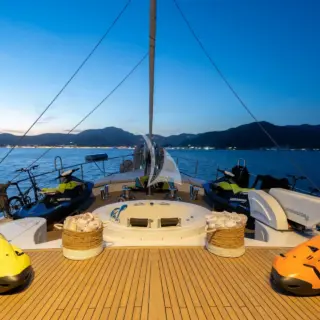 Good Life - Image 14