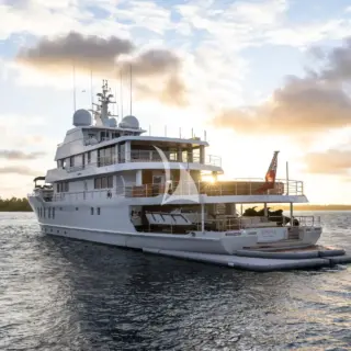 Aft decks and swim platform