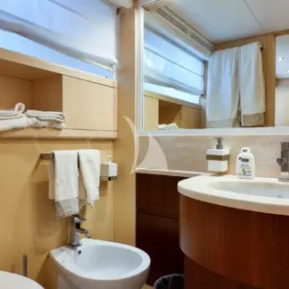 Ensuite bathroom (unofficial picture before official photo shooting)