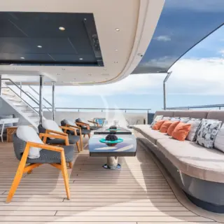Main deck aft seating area