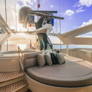 Sundeck Jacuzzi