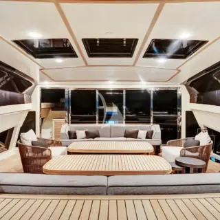 Bridge deck aft