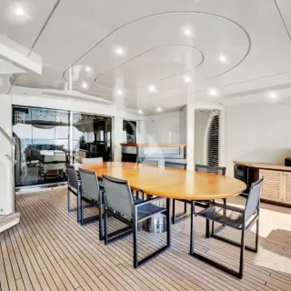 Main deck aft al fresco dining