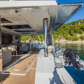 OCEAN LOUNGE - Image 13