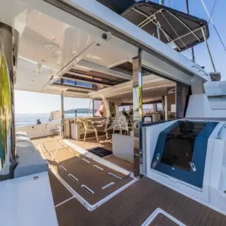 OCEAN LOUNGE - Image 14