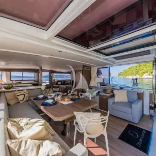 OCEAN LOUNGE - Image 15