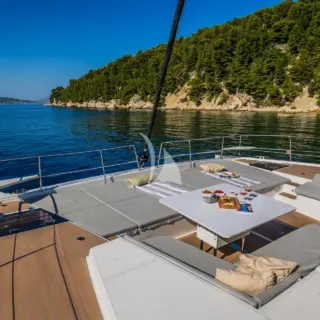 OCEAN LOUNGE - Image 5