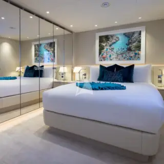 Double cabin