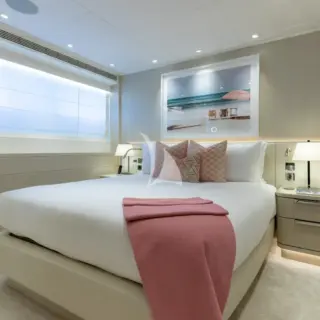 Double cabin