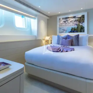Double cabin