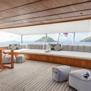 Lounge area upper deck aft