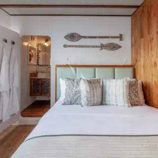Double cabin 1