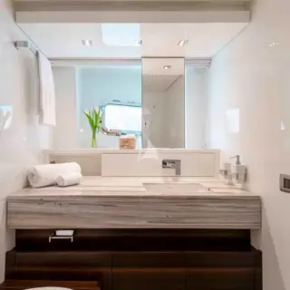 Guest ensuite