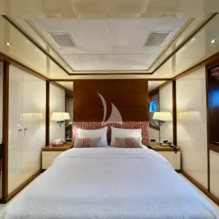 Double Cabin 1